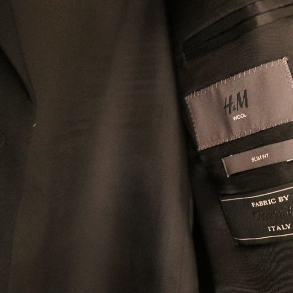 H&M - Picture 3 of 4